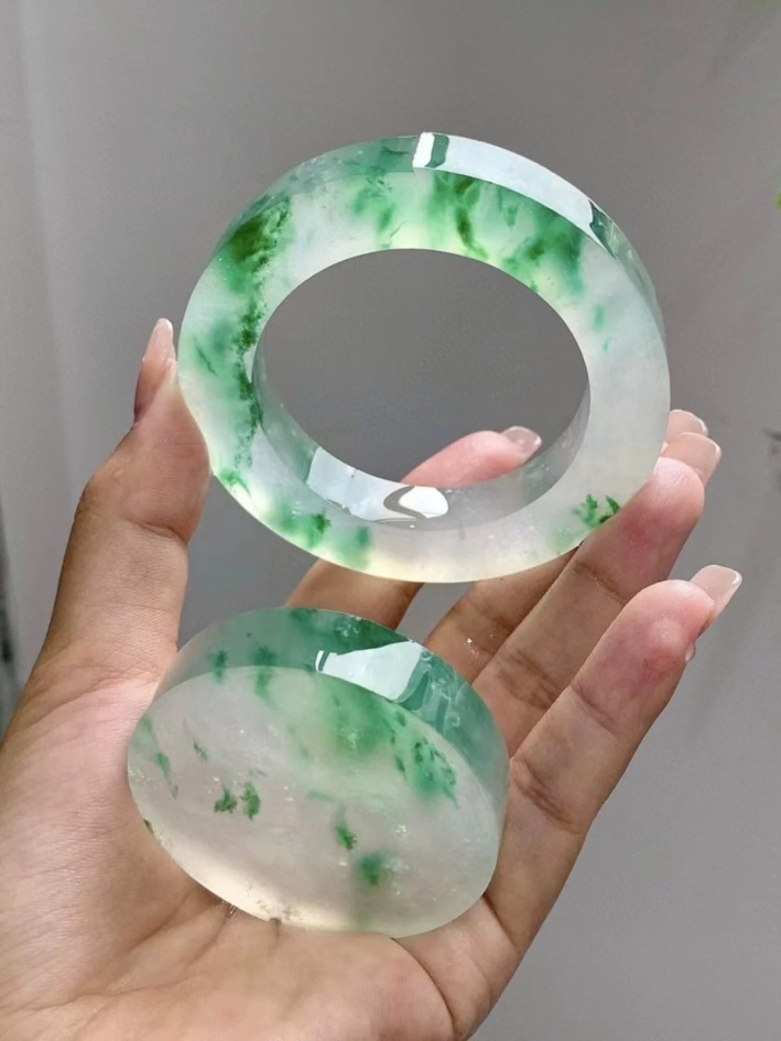 Jadeite bracelet ice natural jade toffee bracelet half mountain half water floating flower